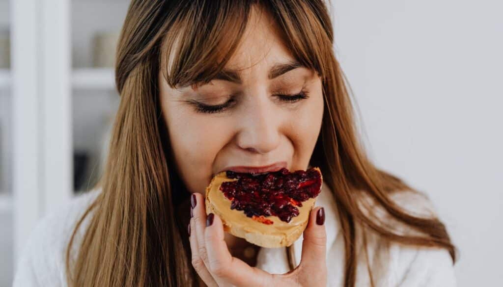 Mangiare pane a colazione senza picchi glicemici? Ecco come farlo