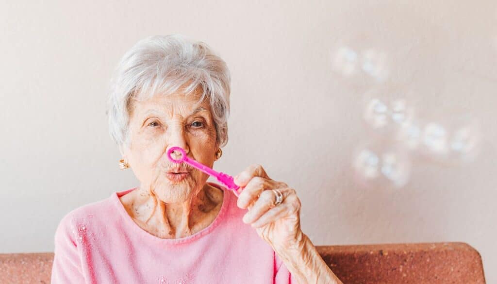 Sfruttate al meglio i vostri 70 anni seguendo queste routine mattutine!